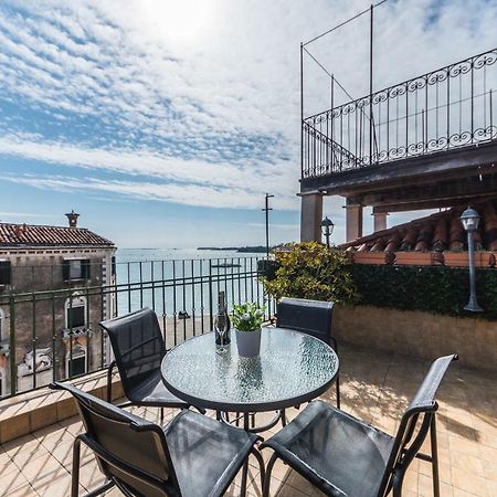 Ca' Delfina Holiday Home Βενετία Εξωτερικό φωτογραφία
