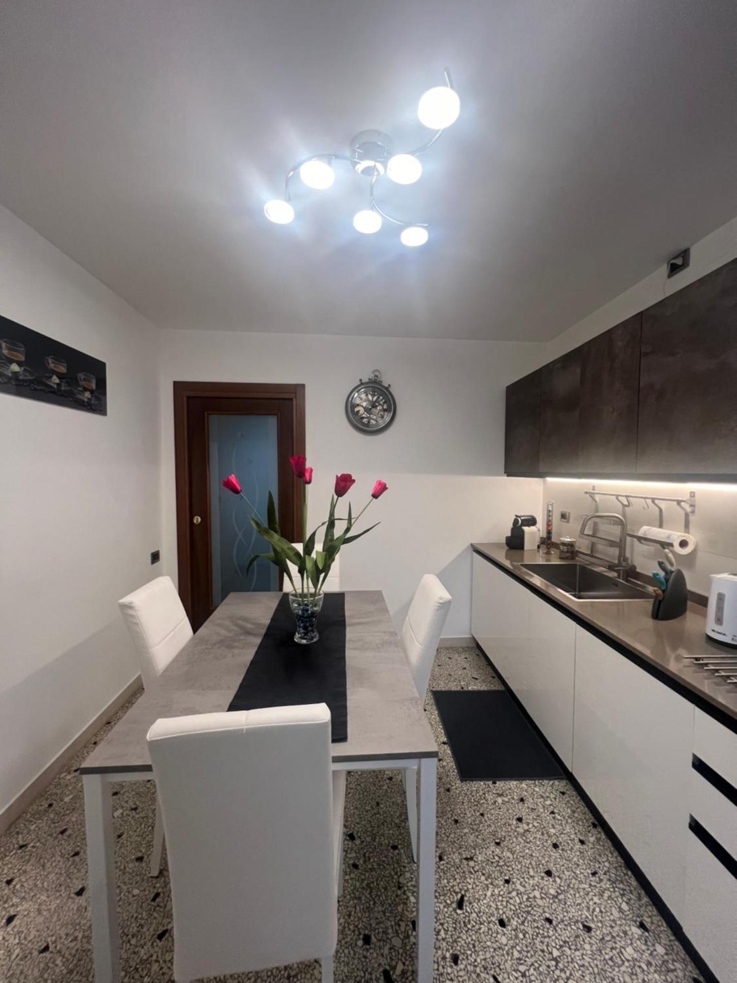 Ca' Delfina Holiday Home Βενετία Εξωτερικό φωτογραφία