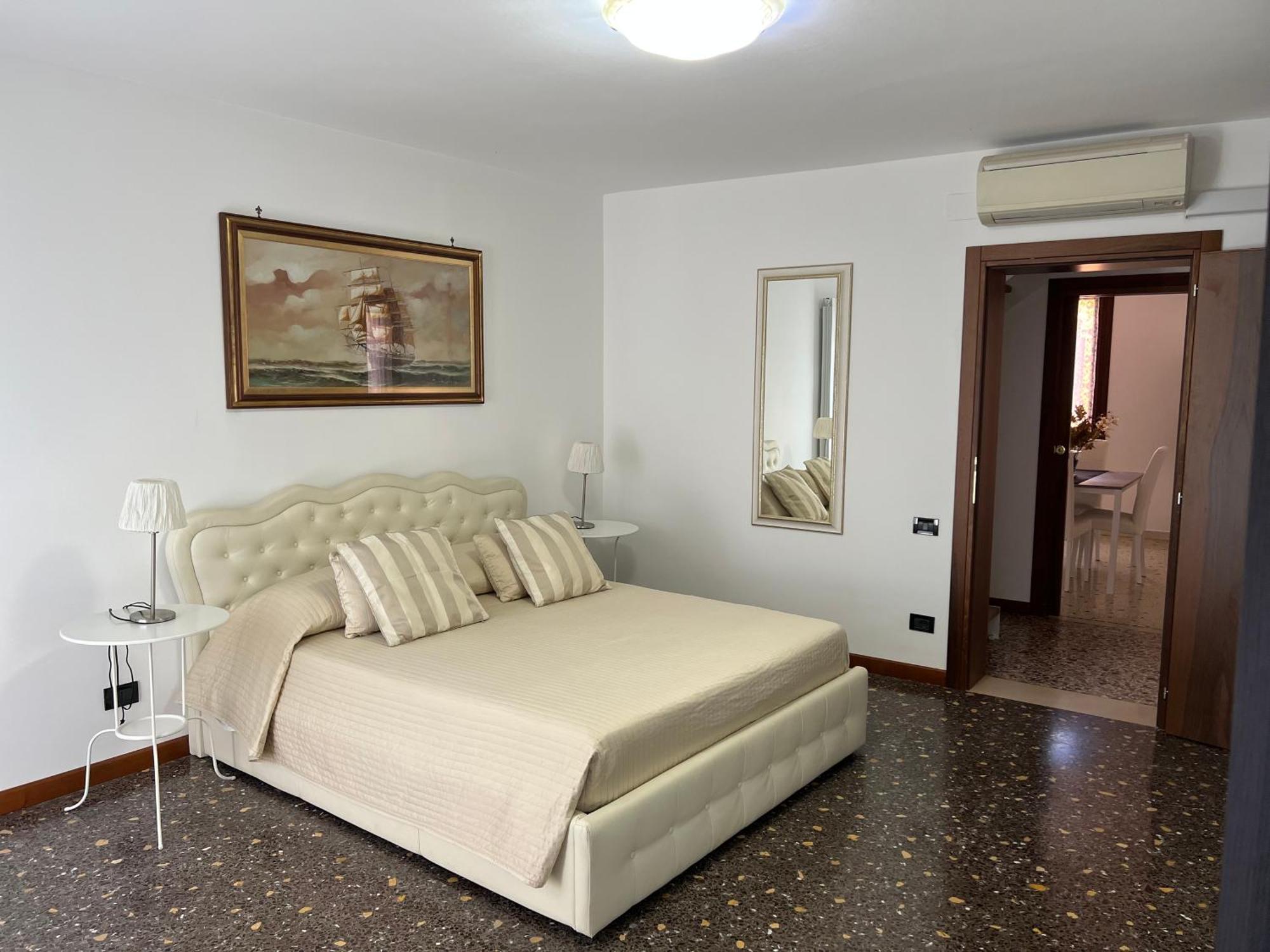 Ca' Delfina Holiday Home Βενετία Εξωτερικό φωτογραφία