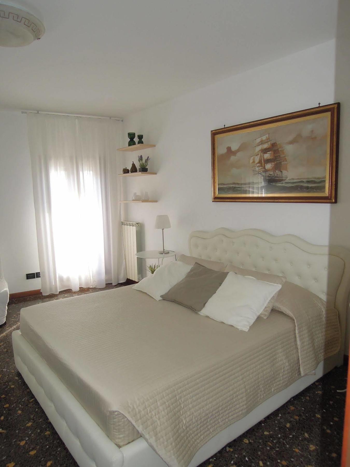 Ca' Delfina Holiday Home Βενετία Εξωτερικό φωτογραφία
