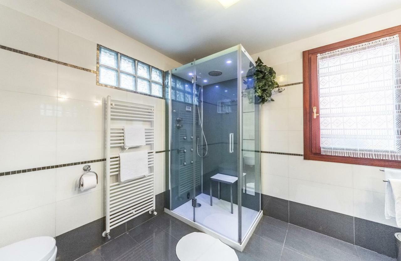 Ca' Delfina Holiday Home Βενετία Εξωτερικό φωτογραφία