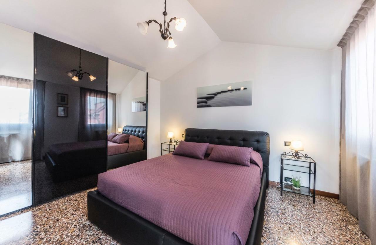 Ca' Delfina Holiday Home Βενετία Εξωτερικό φωτογραφία